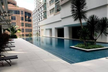 Mowu Suites At Klcc City Center Куала-Лумпур Экстерьер фото